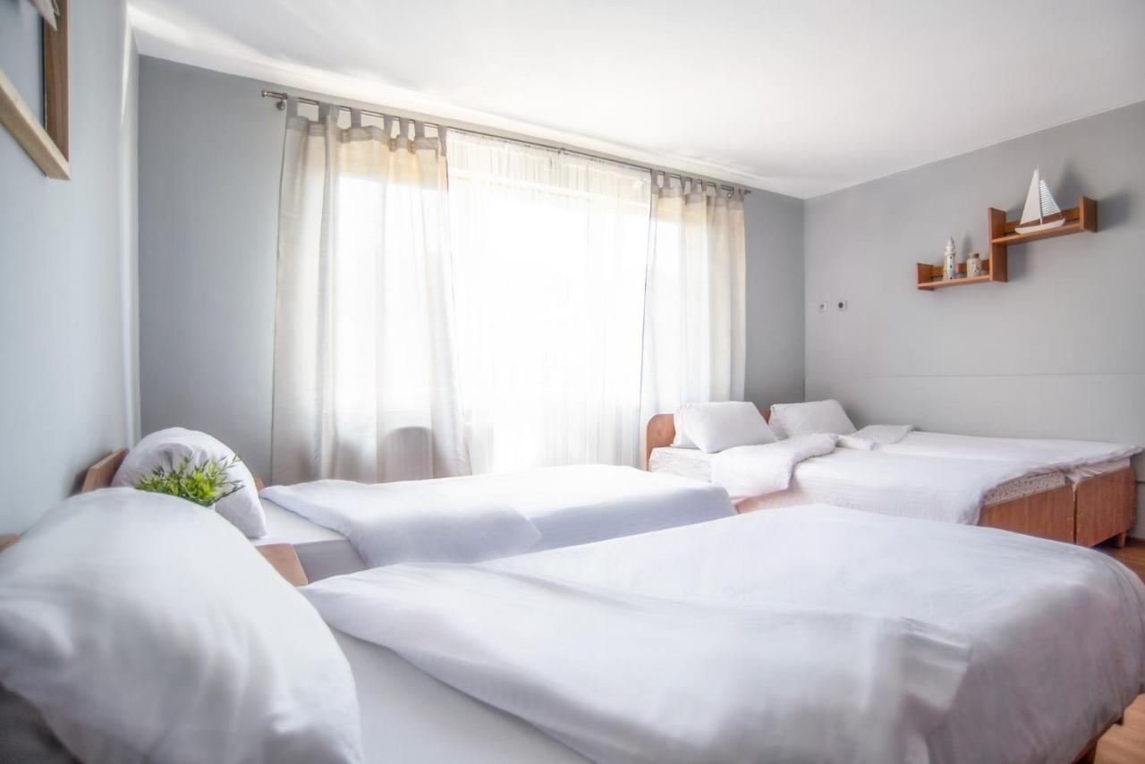 Promyk Hotel Rewal Buitenkant foto
