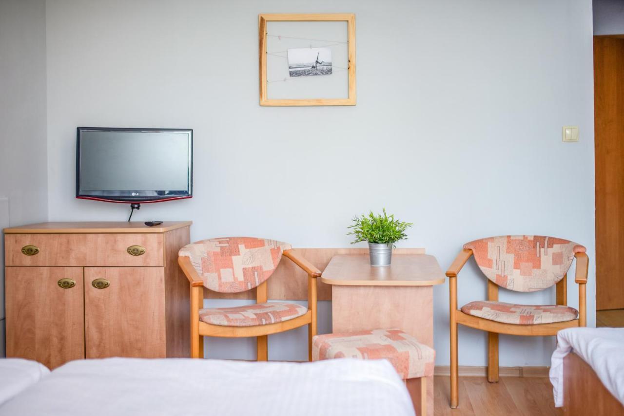 Promyk Hotel Rewal Buitenkant foto