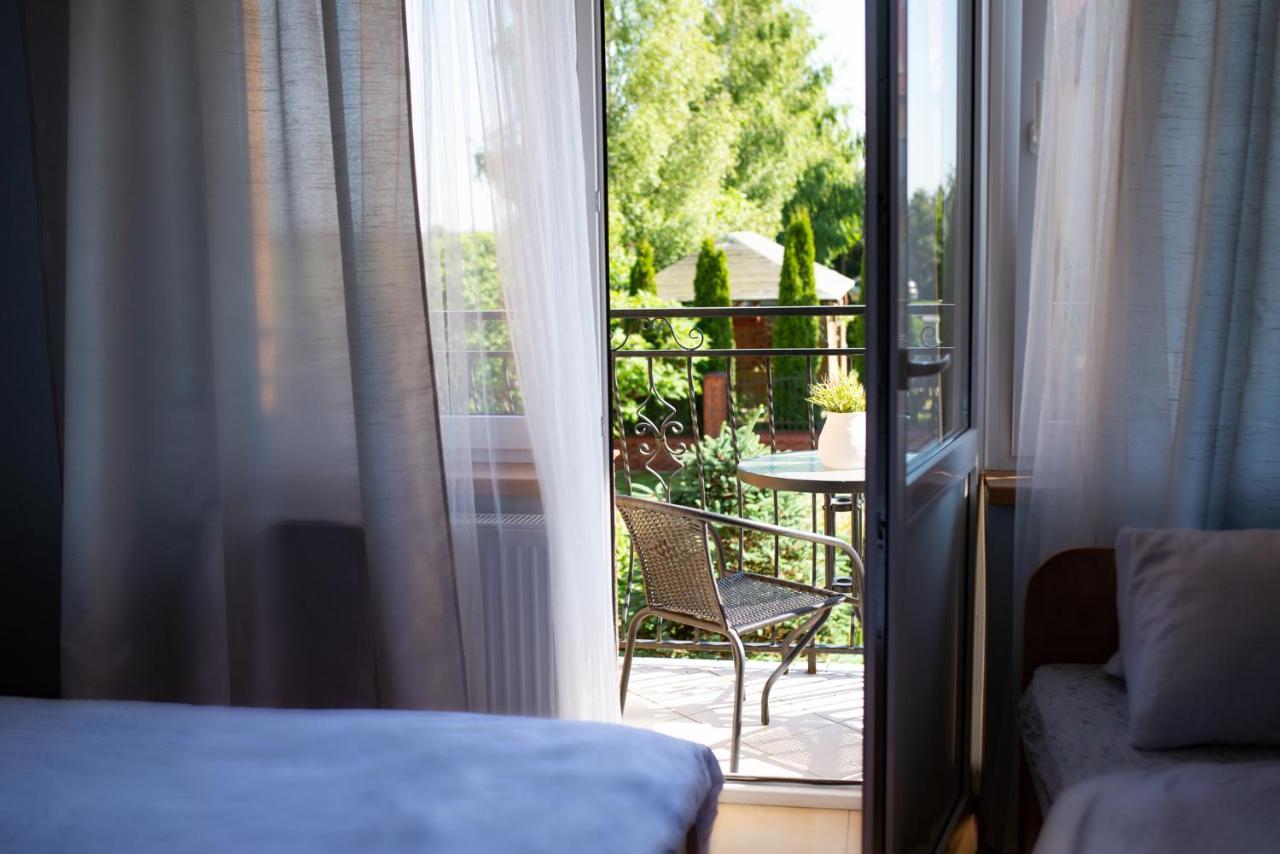 Promyk Hotel Rewal Buitenkant foto