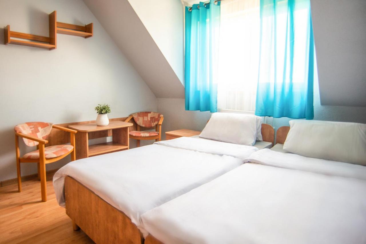 Promyk Hotel Rewal Buitenkant foto