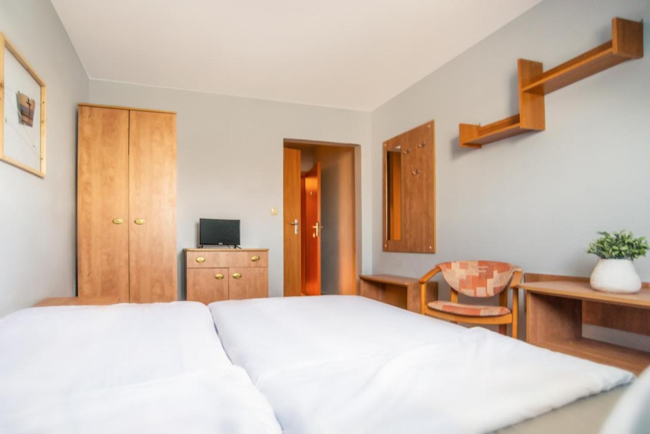 Promyk Hotel Rewal Buitenkant foto