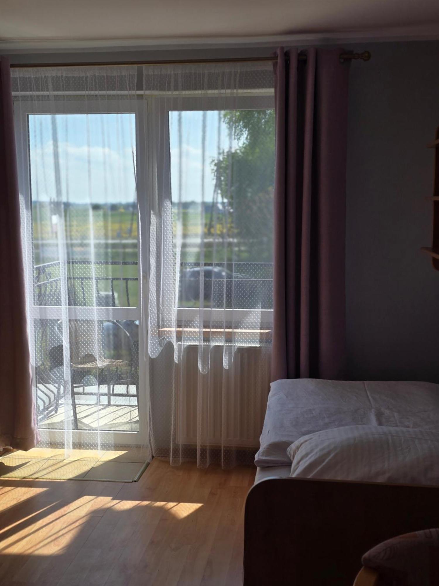 Promyk Hotel Rewal Buitenkant foto